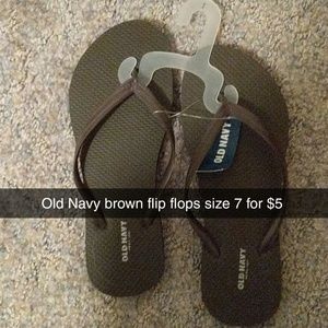 Old Navy brown flip flops size 7